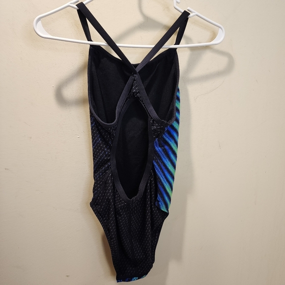 TYR Vibrant Chevron One Piece  Swimsuit Size 34 - Picture 3 of 10